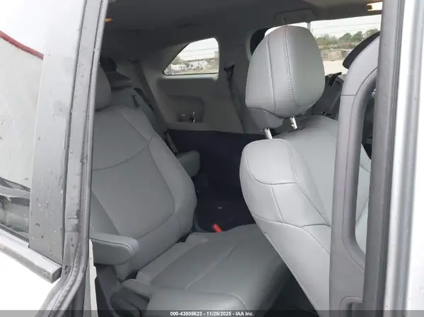 5TDYRKEC3RS196517 2024 TOYOTA SIENNA - Image 8