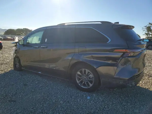 5TDYRKEC3RS202011 2024 TOYOTA SIENNA - Image 2