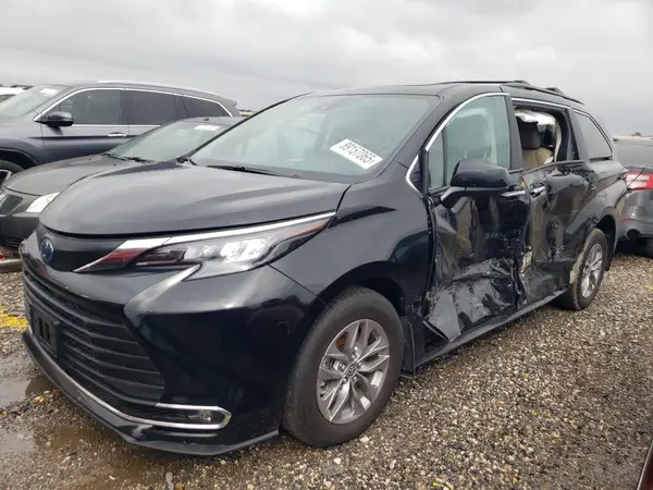 5TDYRKEC3RS224252 2024 TOYOTA SIENNA - Image 1