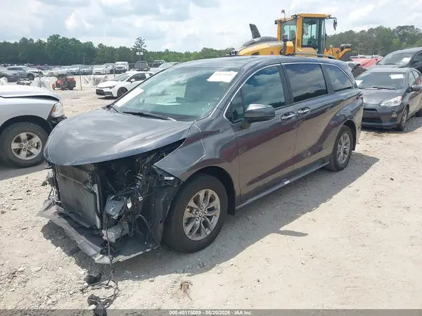 5TDYRKEC3SS225648 2025 TOYOTA SIENNA - Image 2