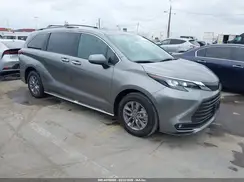 5TDYRKEC3TS299721 2026 TOYOTA SIENNA