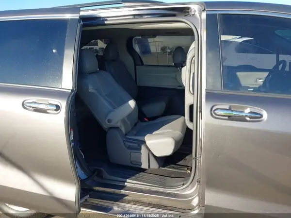 5TDYRKEC4MS004790 2021 TOYOTA SIENNA - Image 8