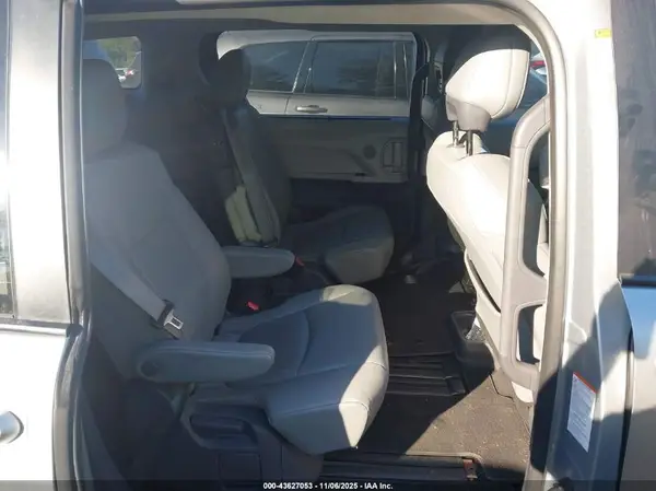 5TDYRKEC4MS006720 2021 TOYOTA SIENNA - Image 8