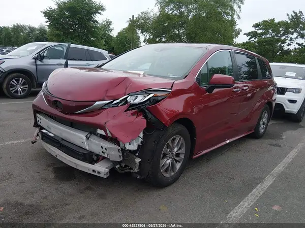 5TDYRKEC4MS019726 2021 TOYOTA SIENNA - Image 2