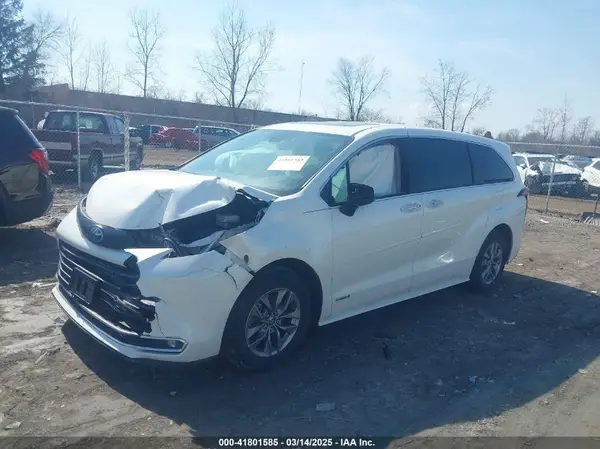 5TDYRKEC4MS029723 2021 TOYOTA SIENNA - Image 2