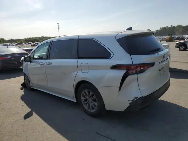 5TDYRKEC4MS050362 2021 TOYOTA SIENNA - Image 2