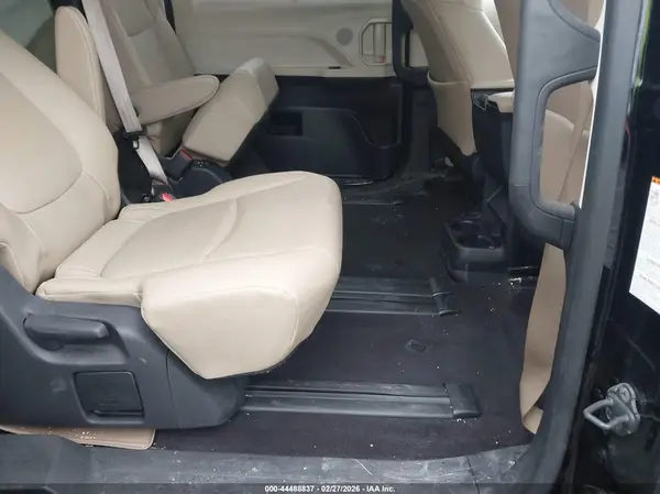 5TDYRKEC4MS072636 2021 TOYOTA SIENNA - Image 8
