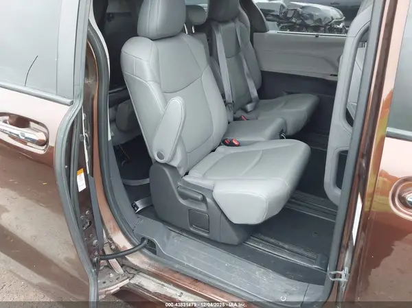 5TDYRKEC4NS092922 2022 TOYOTA SIENNA - Image 8