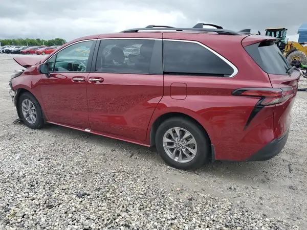 5TDYRKEC4NS094847 2022 TOYOTA SIENNA - Image 2