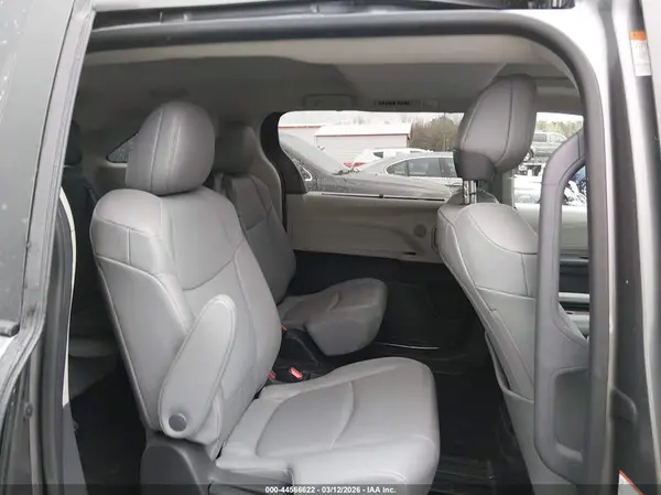 5TDYRKEC4NS125644 2022 TOYOTA SIENNA - Image 8
