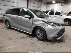 5TDYRKEC4NS127278 2022 TOYOTA SIENNA