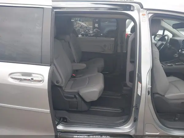 5TDYRKEC4NS134912 2022 TOYOTA SIENNA - Image 8
