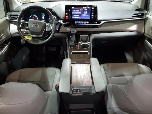 5TDYRKEC4RS190290 2024 TOYOTA SIENNA - Image 8