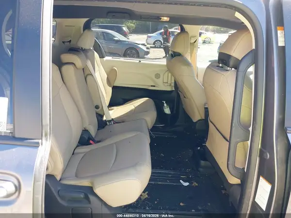 5TDYRKEC4RS205368 2024 TOYOTA SIENNA - Image 8