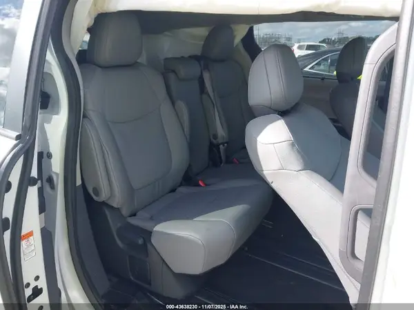 5TDYRKEC4RS221246 2024 TOYOTA SIENNA - Image 8