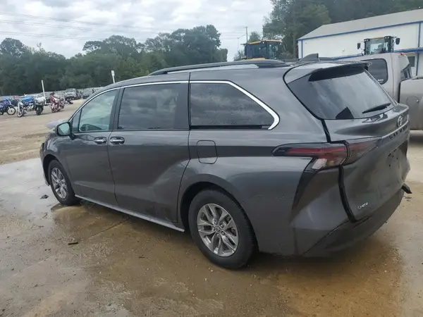 5TDYRKEC4SS255144 2025 TOYOTA SIENNA - Image 2
