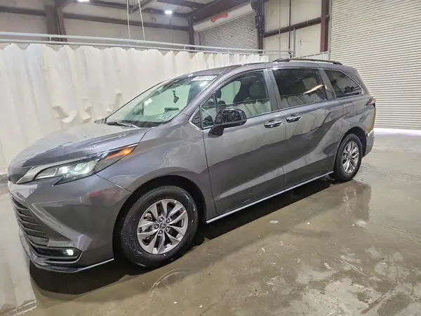 5TDYRKEC4SS259873 2025 TOYOTA SIENNA - Image 1