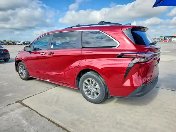 5TDYRKEC4SS275071 2025 TOYOTA SIENNA - Image 2