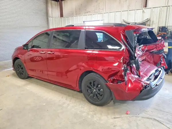5TDYRKEC4SS287026 2025 TOYOTA SIENNA - Image 2
