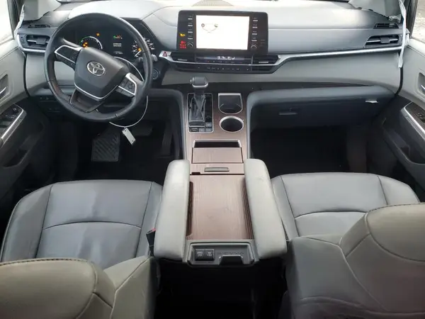 5TDYRKEC5MS008038 2021 TOYOTA SIENNA - Image 8