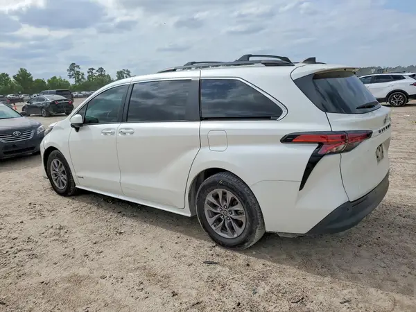 5TDYRKEC5MS029875 2021 TOYOTA SIENNA - Image 2