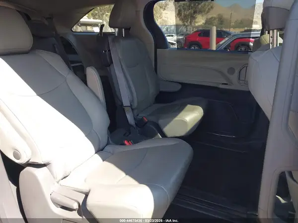 5TDYRKEC5MS043128 2021 TOYOTA SIENNA - Image 8