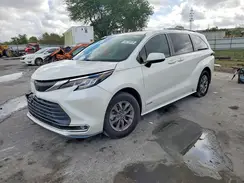 5TDYRKEC5MS044943 2021 TOYOTA SIENNA