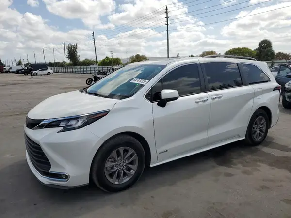 5TDYRKEC5MS047289 2021 TOYOTA SIENNA - Image 1