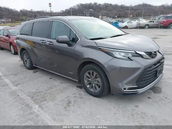 5TDYRKEC5MS055831 2021 TOYOTA SIENNA - Image 1