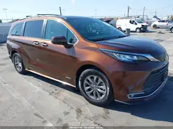5TDYRKEC5MS064805 2021 TOYOTA SIENNA