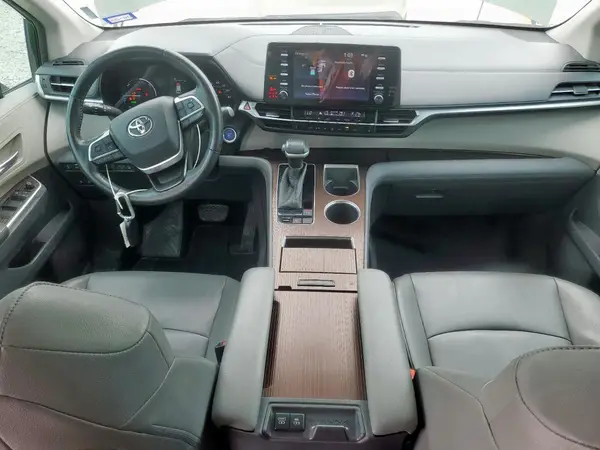 5TDYRKEC5MS069521 2021 TOYOTA SIENNA - Image 8