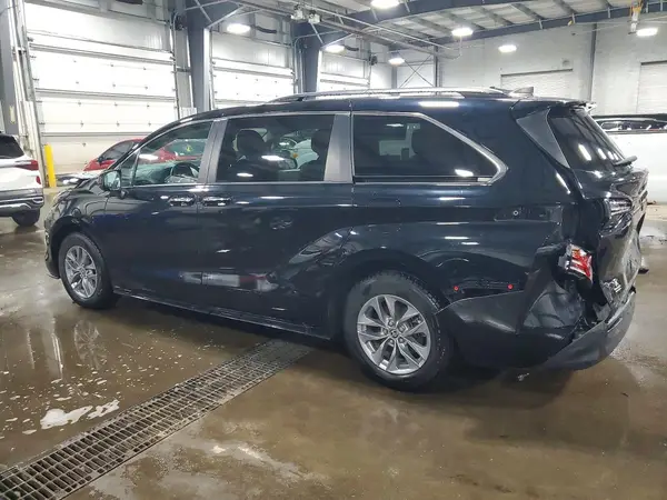 5TDYRKEC5NS077183 2022 TOYOTA SIENNA - Image 2