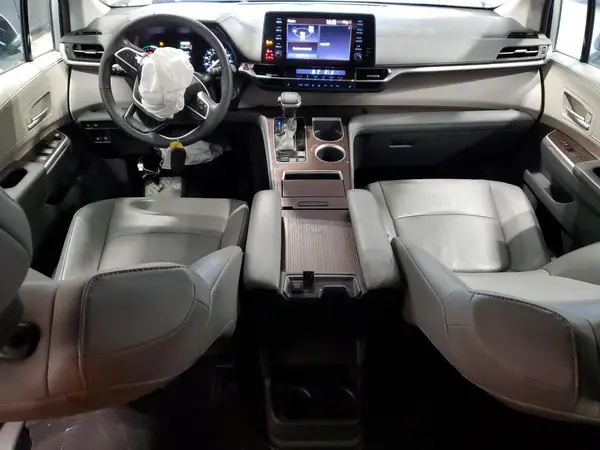 5TDYRKEC5NS083100 2022 TOYOTA SIENNA - Image 8