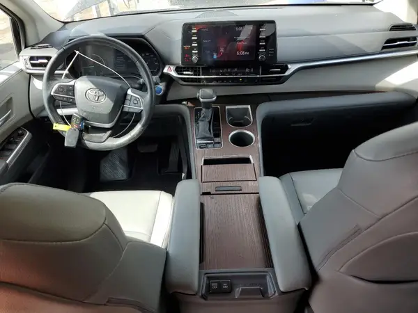 5TDYRKEC5NS131033 2022 TOYOTA SIENNA - Image 8