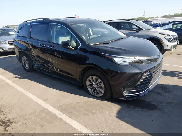 5TDYRKEC5PS173186 2023 TOYOTA SIENNA - Image 1
