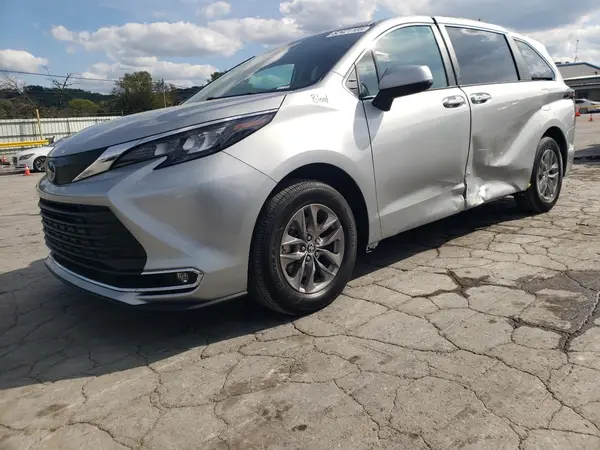 5TDYRKEC5RS194011 2024 TOYOTA SIENNA - Image 1