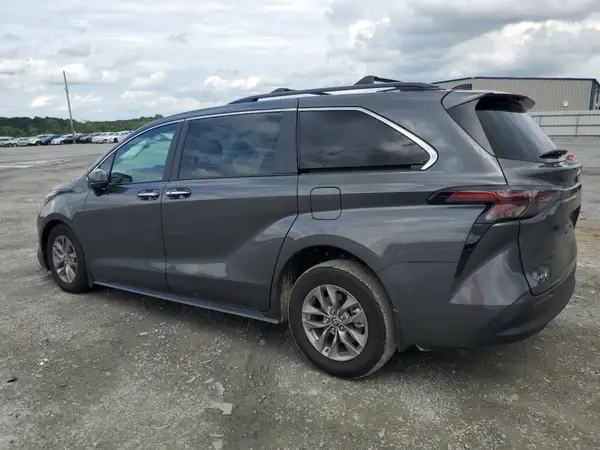 5TDYRKEC5SS225697 2025 TOYOTA SIENNA - Image 2