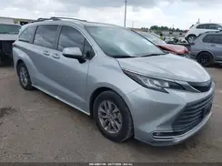 5TDYRKEC6MS025835 2021 TOYOTA SIENNA