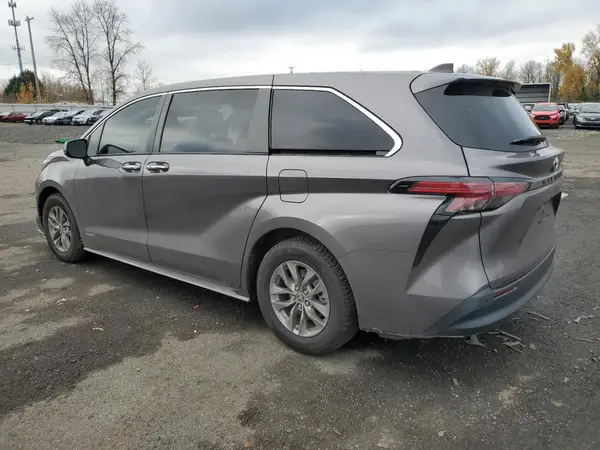 5TDYRKEC6MS036009 2021 TOYOTA SIENNA - Image 2