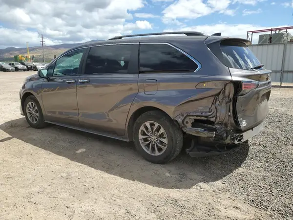 5TDYRKEC6MS043414 2021 TOYOTA SIENNA - Image 2