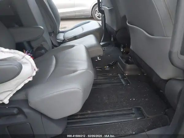 5TDYRKEC6MS048404 2021 TOYOTA SIENNA - Image 8