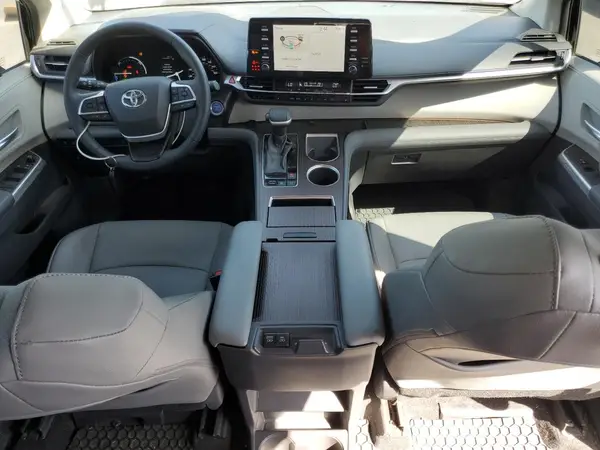 5TDYRKEC6MS057586 2021 TOYOTA SIENNA - Image 8