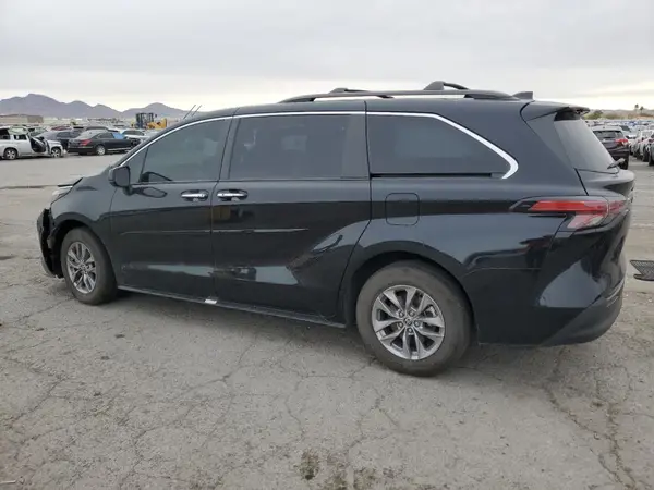 5TDYRKEC6NS089598 2022 TOYOTA SIENNA - Image 2