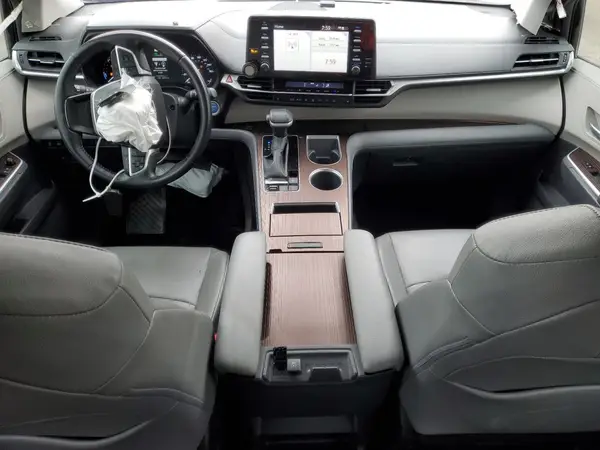 5TDYRKEC6NS089598 2022 TOYOTA SIENNA - Image 8