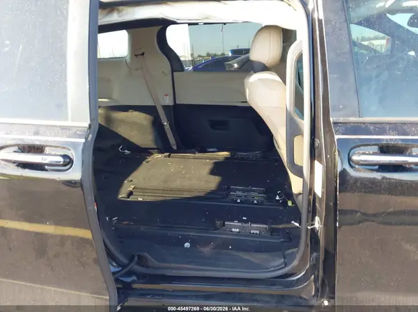 5TDYRKEC6NS103161 2022 TOYOTA SIENNA - Image 8