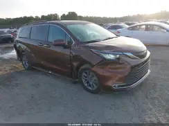 5TDYRKEC6NS107226 2022 TOYOTA SIENNA