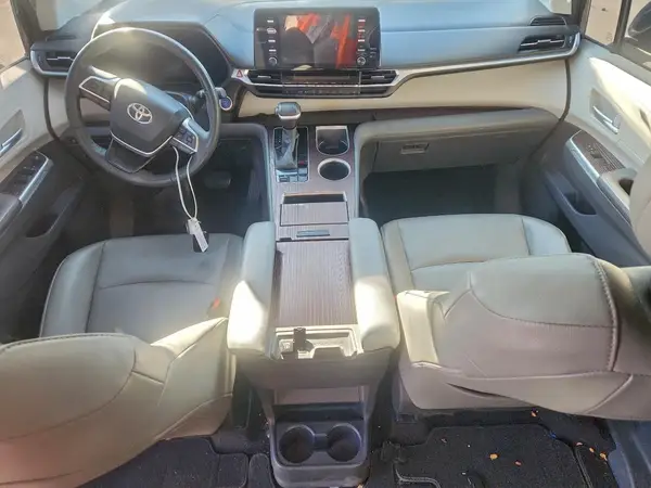 5TDYRKEC6PS147633 2023 TOYOTA SIENNA - Image 8