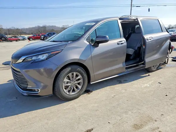 5TDYRKEC6PS164822 2023 TOYOTA SIENNA - Image 1