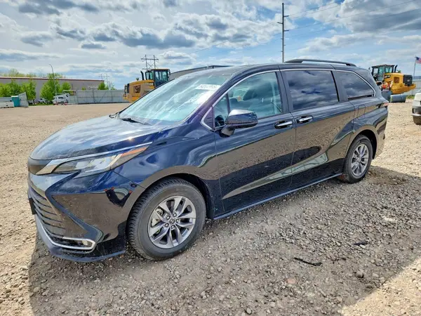 5TDYRKEC6PS173150 2023 TOYOTA SIENNA - Image 1