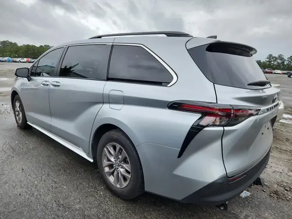 5TDYRKEC6RS180523 2024 TOYOTA SIENNA - Image 2